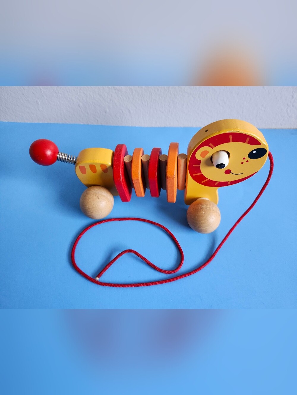 Wooden Lion Pull Toy Toddler Moving Segmented Body Wiggle Tail Walking Toy Eco